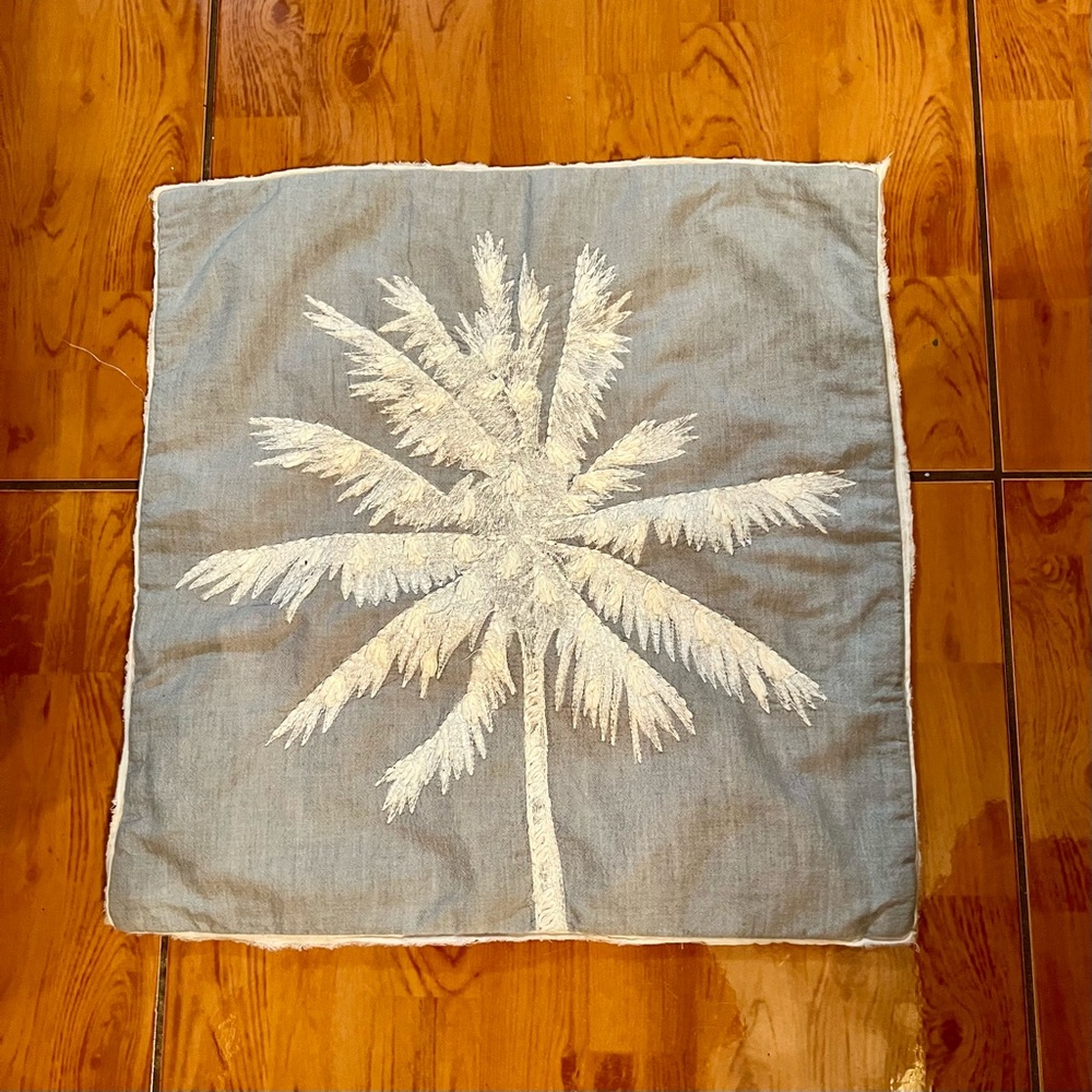 ⭐️Pottery Barn Palm Tree Embroidered pillow cover - Blue gray and White